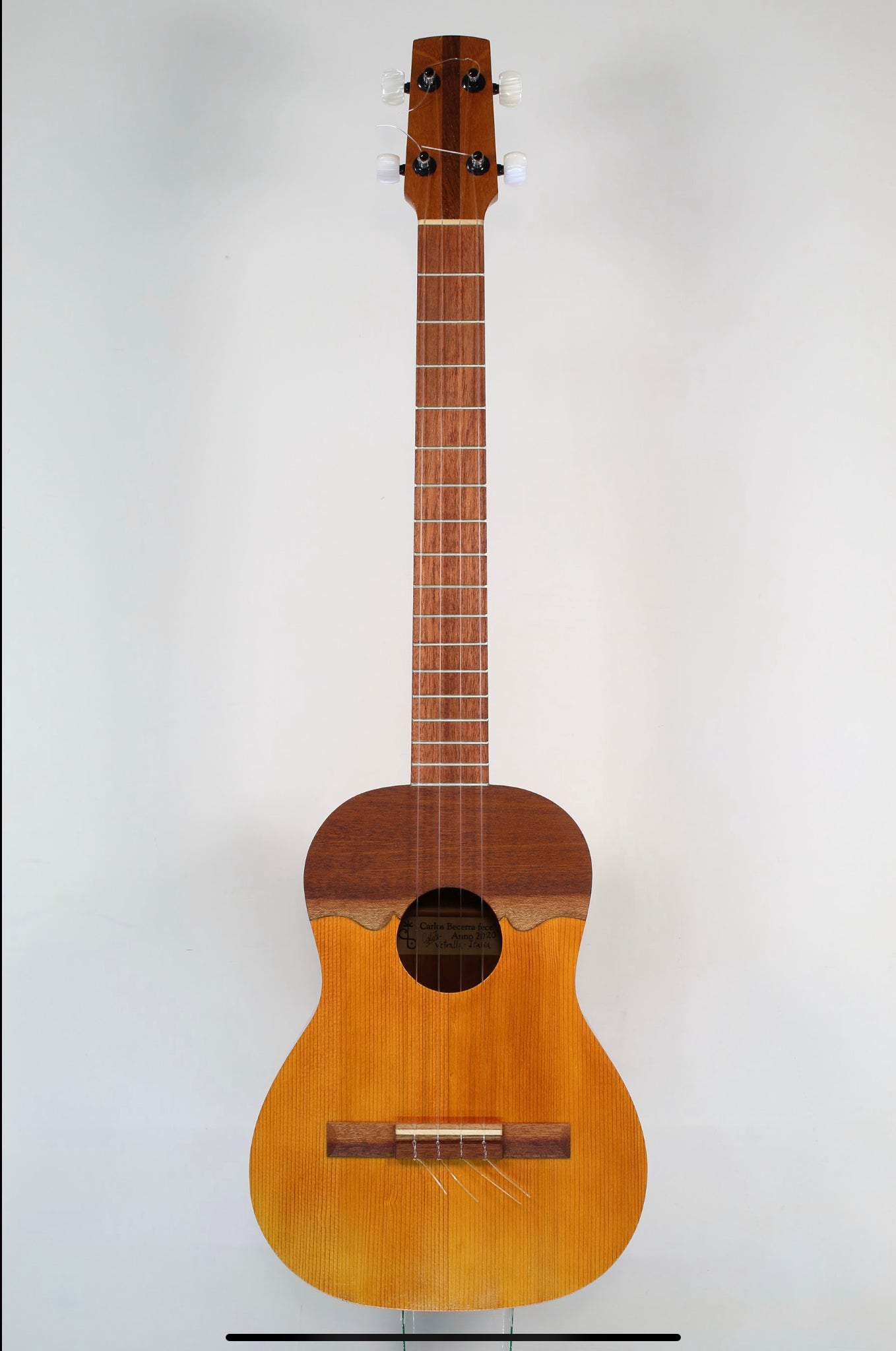 Cuatro Aldana Model 17 frets - Carlos Becerra