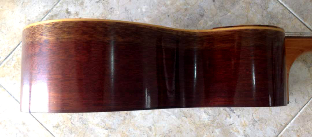 Cuatro Venezolano 17 Frets - Mahogany & Canalete Fingerboard