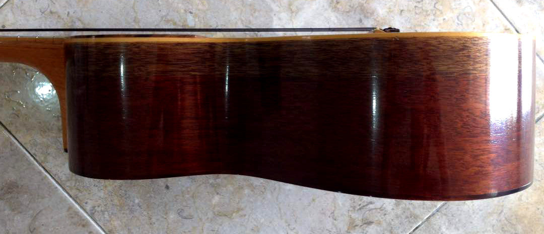 Cuatro Venezolano 17 Frets - Mahogany & Canalete Fingerboard
