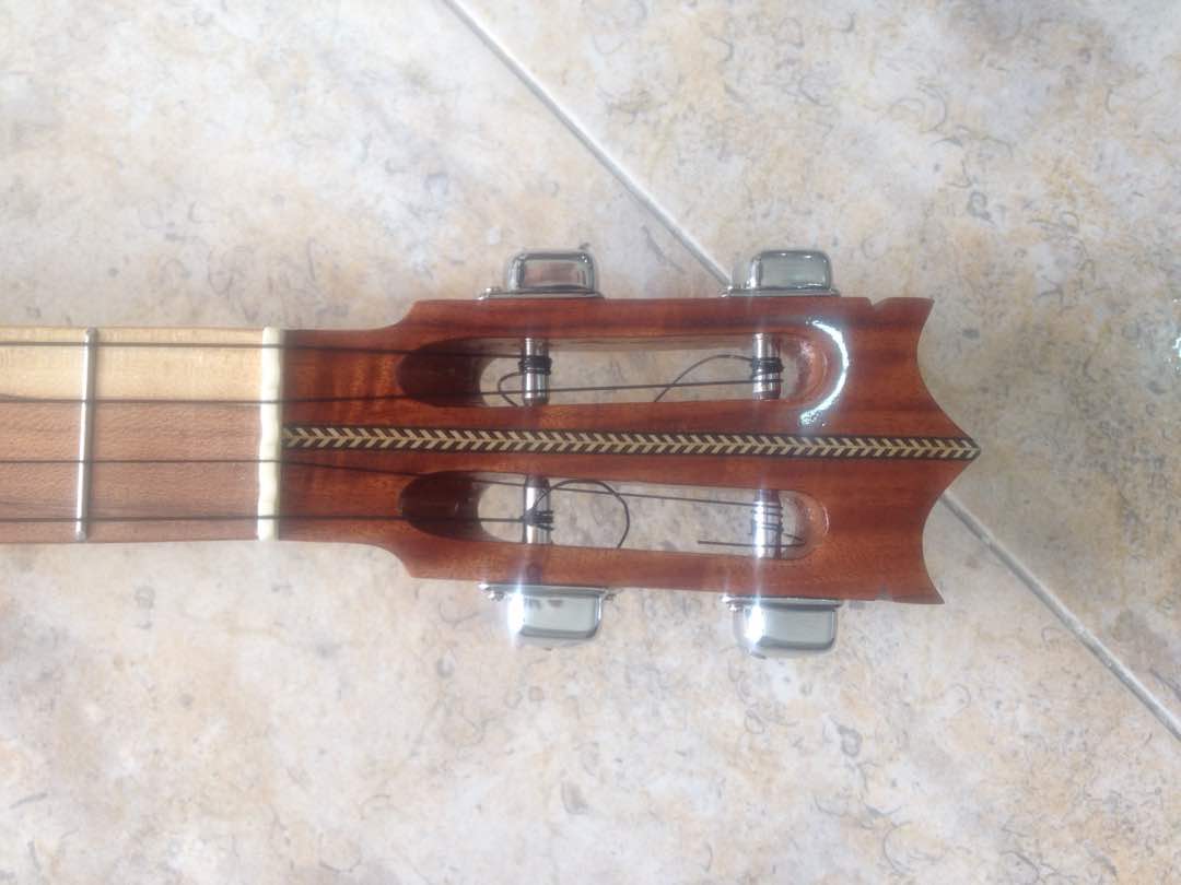 Cuatro Electroacoustic Roble Maria