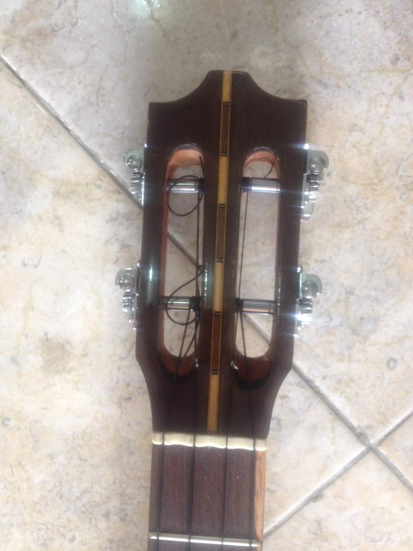 Cuatro Venezolano Mahogany & Abeto Soundboard - Precision Pegs
