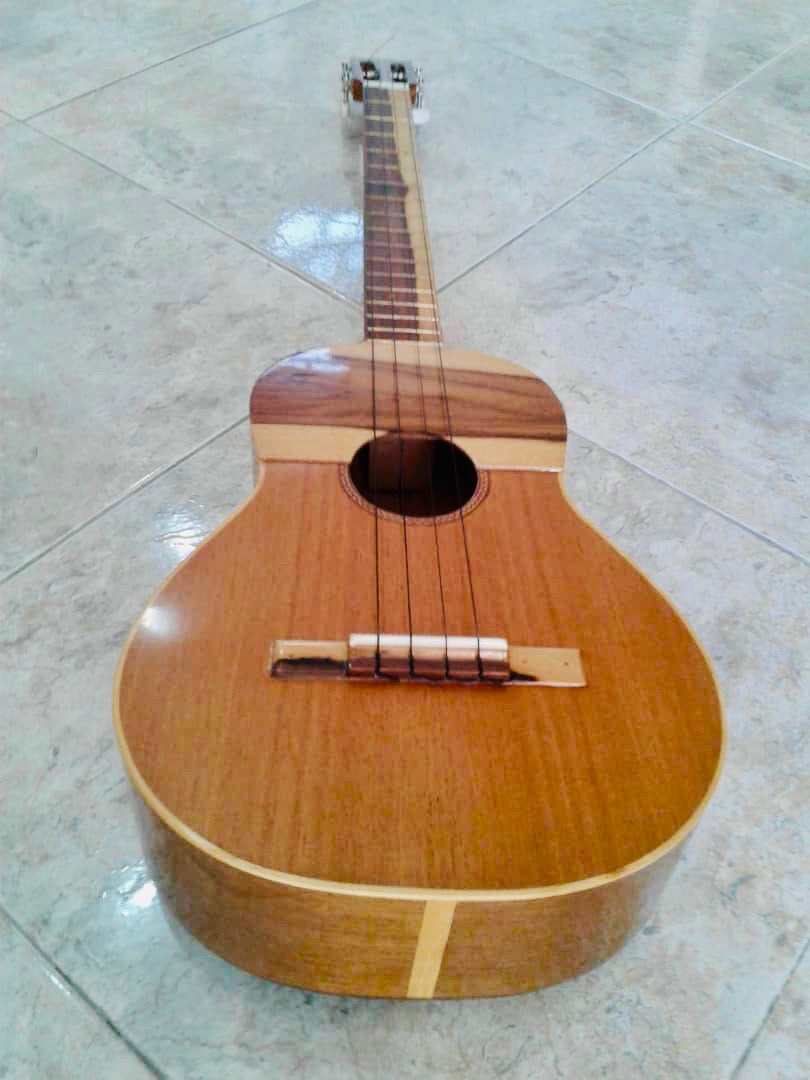 Cuatro Venezolano 17 Frets - Cedar & Canalete Fretboard