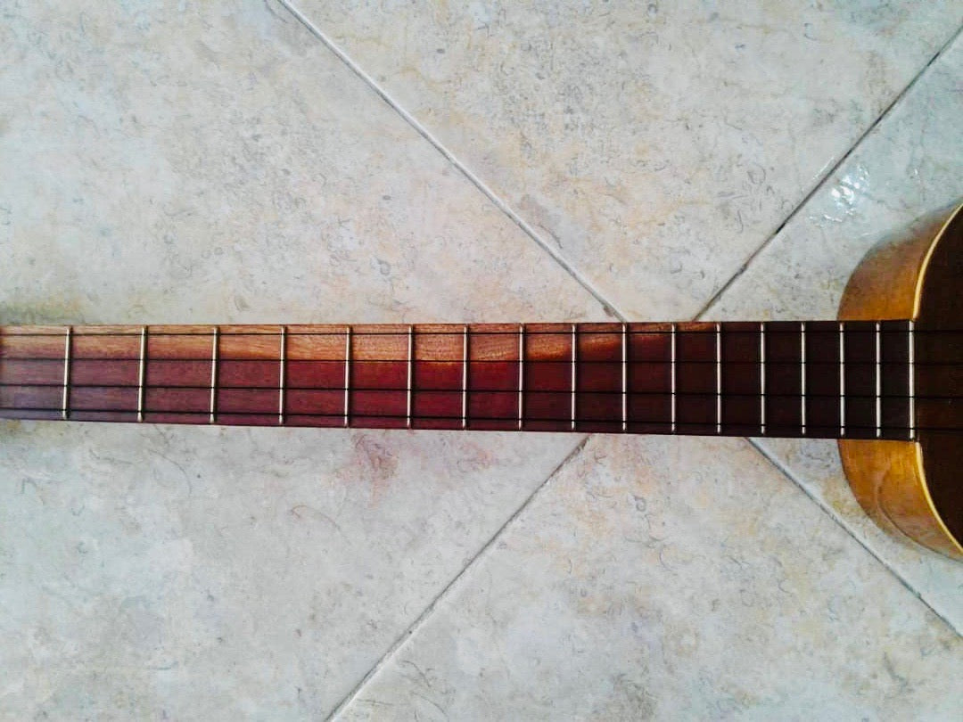 Cuatro Venezolano 17 Frets - Cedar & Curari Fretboard