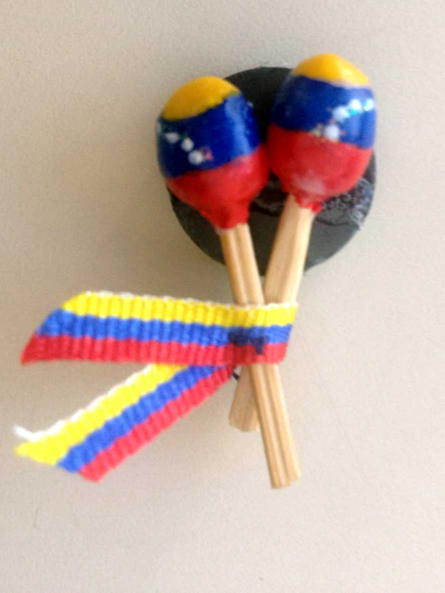 Cute Fridge Magnet - Venezuelan Maracas / Shakers. Decorative Magnet